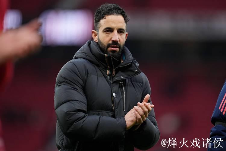 阿莫林自信能带领曼联问鼎英超!称对比弗爵时代不公,理解名宿批评 阿莫林自信能带领曼联问鼎英超!称对比弗爵时代不公,理解名宿批评